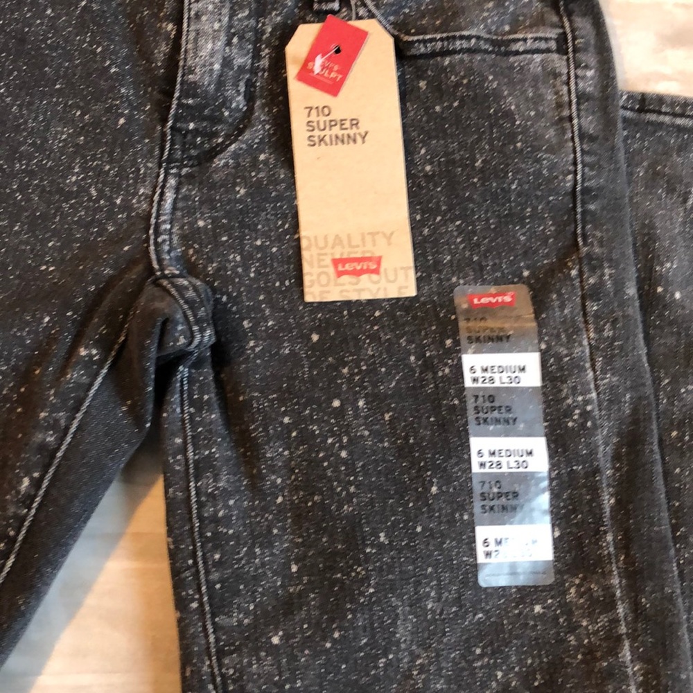 Levi’s 710 sculpt black outer limits 6 - Picture 5 of 7